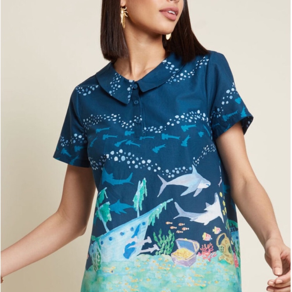 Modcloth Style Study Collared Top Sharks RARE Sz L